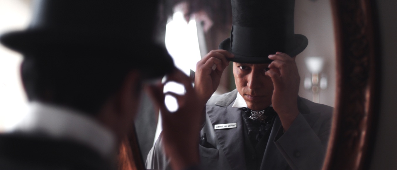 THE SALESMAN PREPARES — YANCEY ARIAS IN THE MIRROR