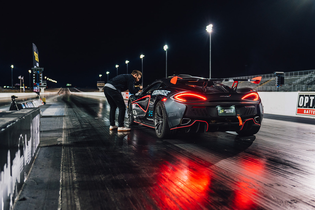PRE-RUN CHECK — LAST WORDS WITH THE MCLAREN DRIVER ON THE LINE