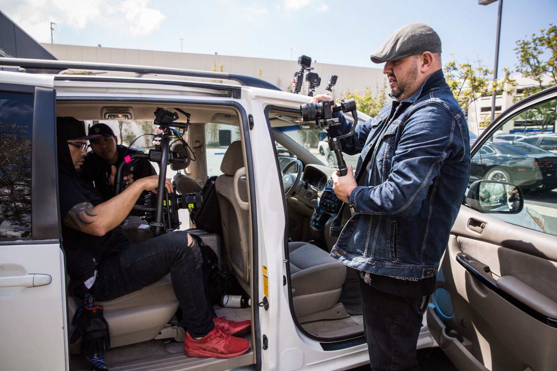 LOWRIDER ROLL MODELS — SETTING UP THE FOLLOW VEHICLE RIG